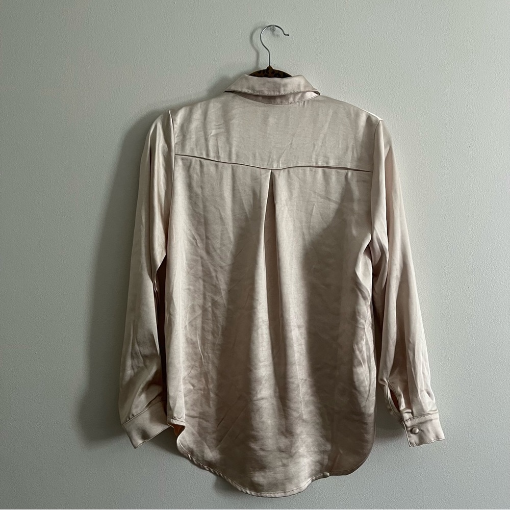 New Princess Polly Vintage vibes satin shirt in Champagne Size 0 - Picture 6 of 9